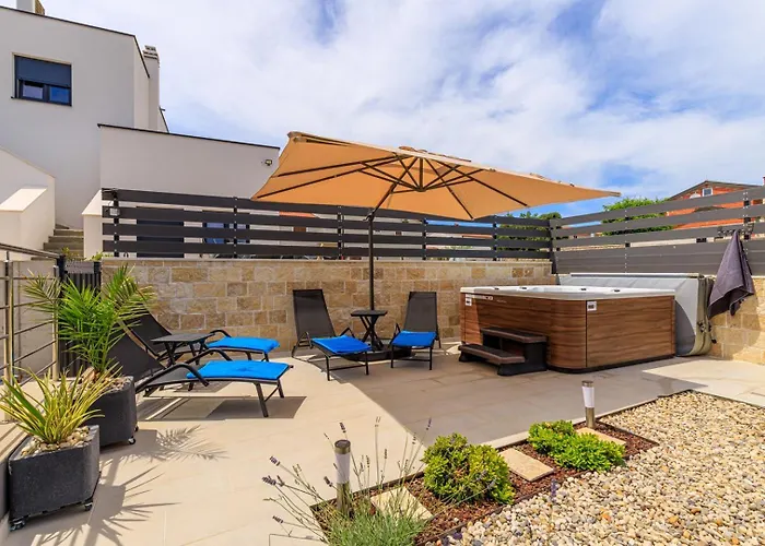 Sabena With Private Whirlpool Daire *