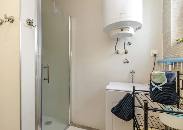 Апартаменти Sabena With Private Whirlpool