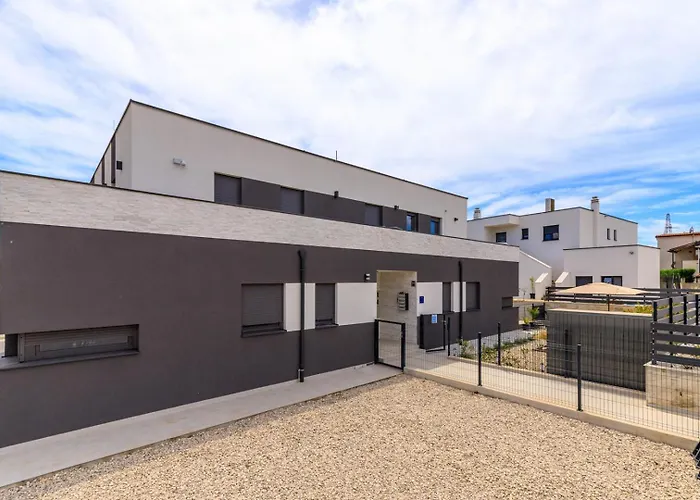 Sabena With Private Whirlpool Апартаменти Пореч