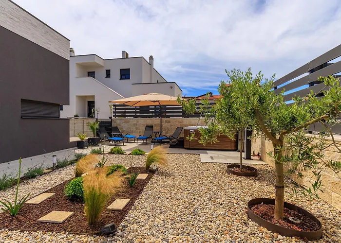 Daire Sabena With Private Whirlpool