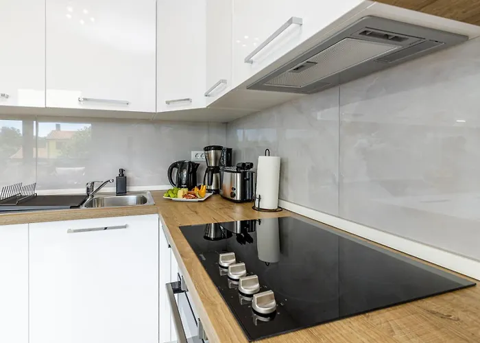 Sabena With Private Whirlpool *