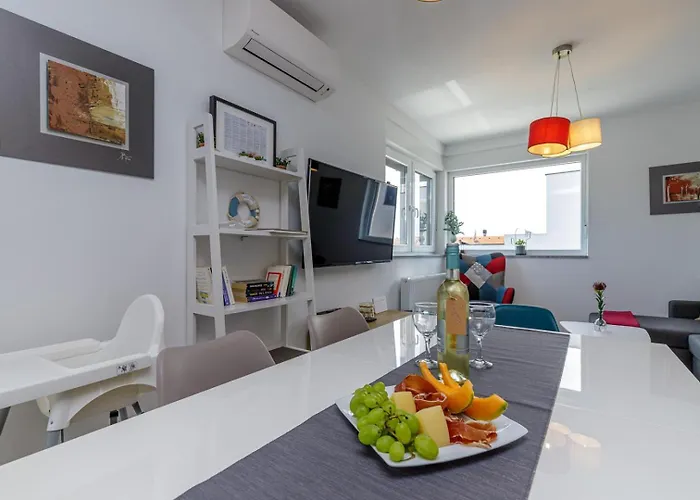 Sabena With Private Whirlpool