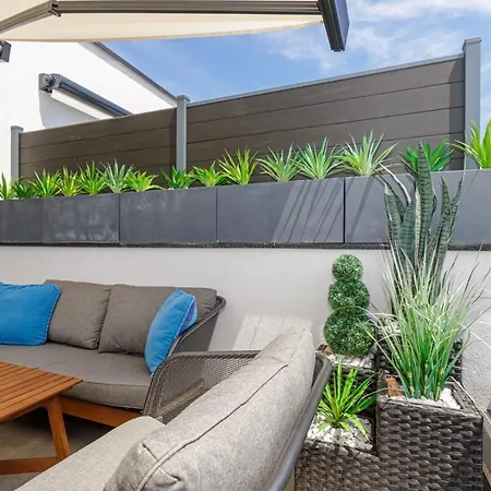 Sabena With Private Whirlpool *