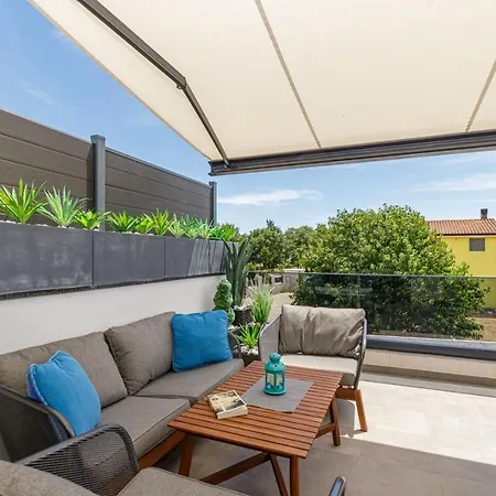 Sabena With Private Whirlpool