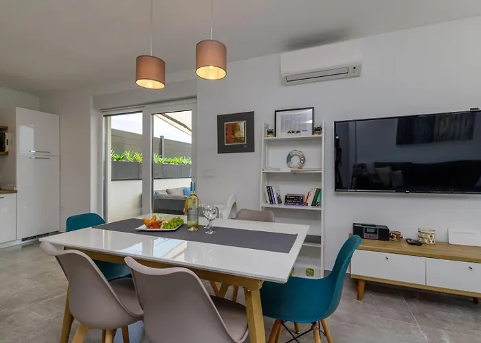 Sabena With Private Whirlpool Apartament *