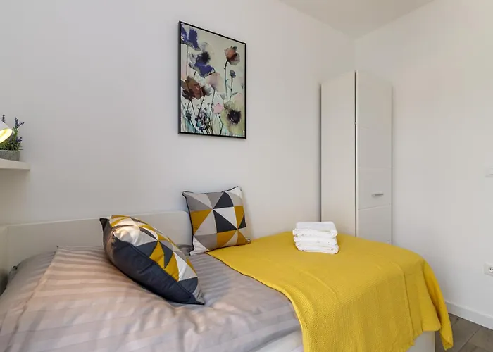 Sabena With Private Whirlpool Apartman *